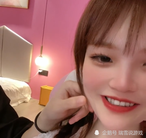 牙膏和小石的感情十人九慕,堪称王者荣耀cp典范,"