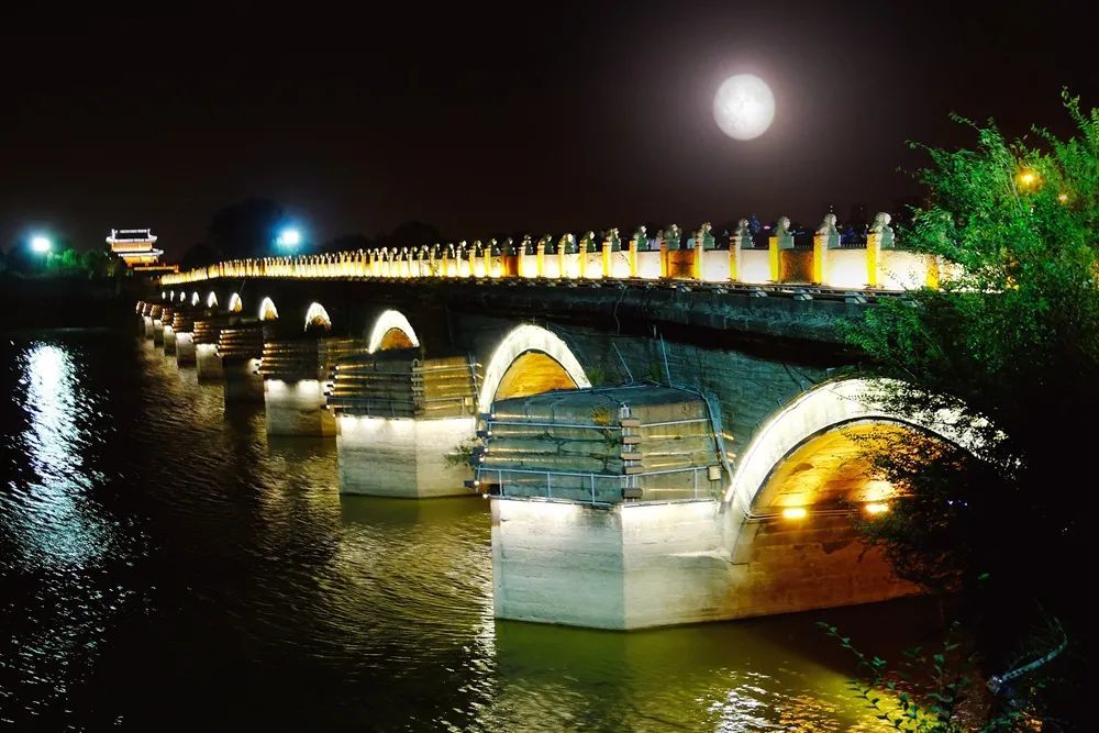 今年十五的月亮十五圆最佳赏月时间地图来了