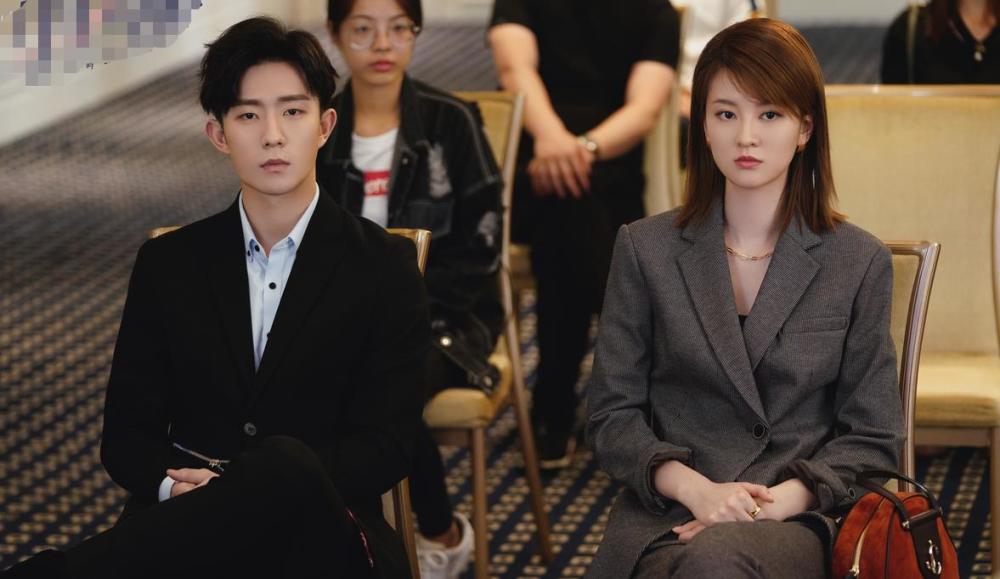 乔欣携小五岁男星回酒店男方隔天独自离开两人曾同演一部剧