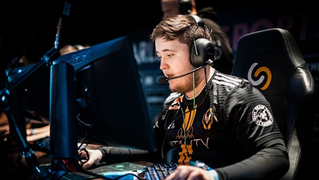 csgo小蜜蜂出线后寻找自身问题kyojin仍需大赛磨炼