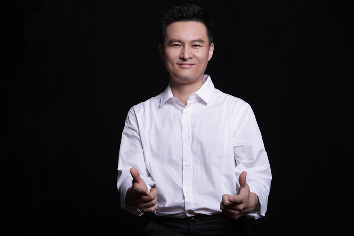 趣口才凉凉背后一把手王赫的赌徒心态坑惨公司