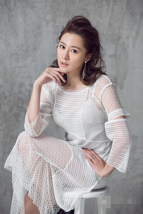 37岁女星猛踩油门意外撞车因逃逸被警方找上门曾是杨丞琳队友