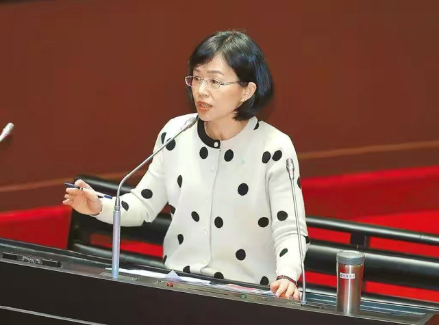 苏巧慧呛"中国篮子有针不该放鸡蛋",台网友讽:在打苏贞昌脸?_腾讯新闻