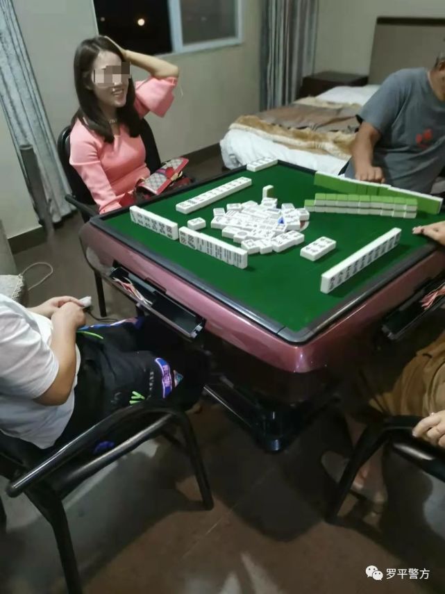 罗平县9人在酒店赌博被一锅端