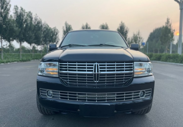 老款8缸林肯领航员的油耗有多高?开了13年的南京车友算出总花费