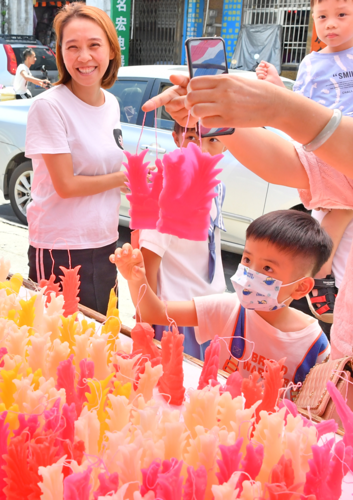 每逢中秋觅"糖鸡"!这份记忆中的甜,是家乡的味道!_腾讯新闻