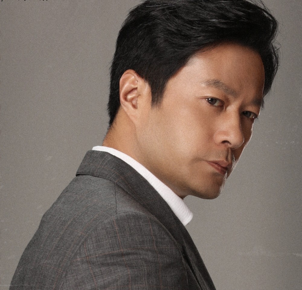 扫黑风暴谭凯没学过表演为单身老妈回家乡48岁不强求爱情