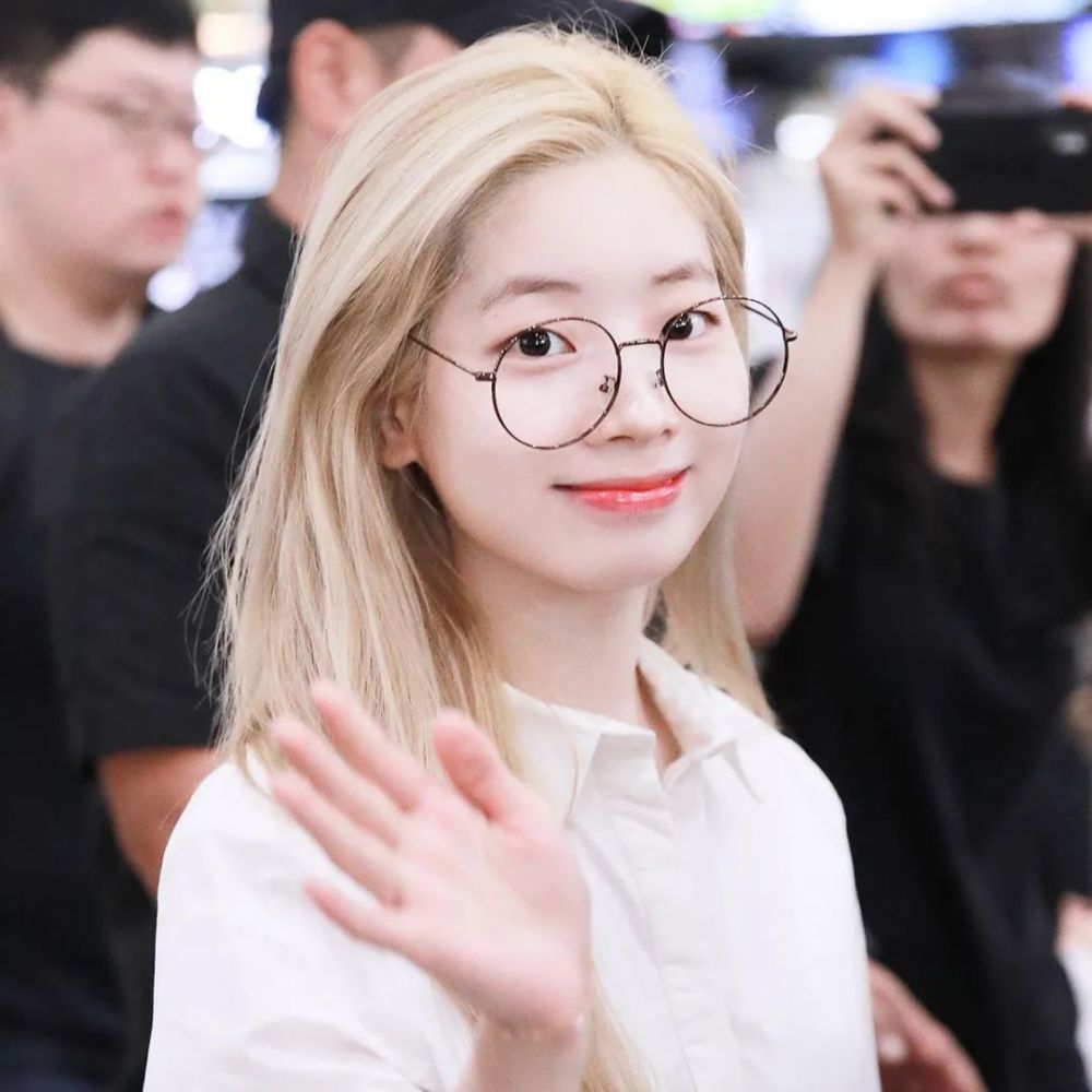 twice 金多贤shinee 李泰民clc 张睿恩金泰妍崔雪莉somi图源网络 | 侵