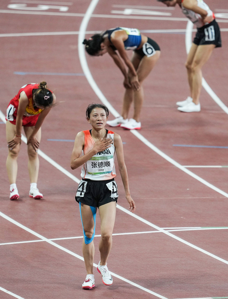 全运会田径女子10000米决赛赛况