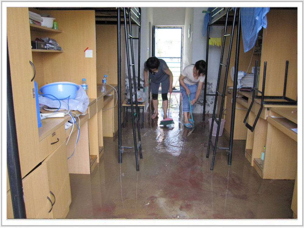 在大学,宿舍会成为他们一天中呆的最多时间的地方,宿舍就是他们在远离