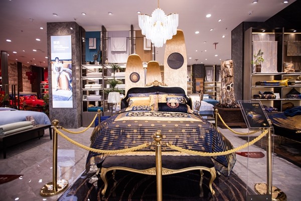 梦洁21家旗舰店湖南连开率先打造沉浸式高端床品体验店