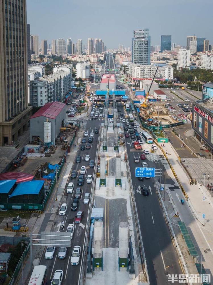 目前,在杭鞍高架路东延部分南京路至永吉路之间路段上,十余根大桥桩墩