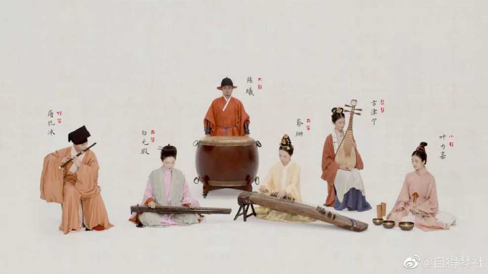 河南卫视《中秋奇妙游》以唐朝宫廷乐师之女唐小月的行动轨迹为线索,"