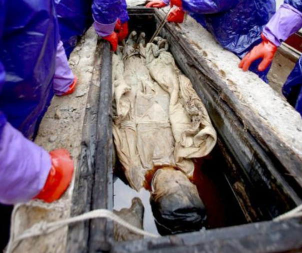 江苏泰州频现明代不腐古尸,容貌未变眼睫毛根根分明!原因为何?