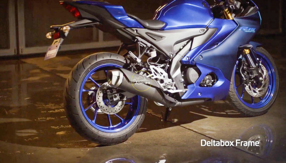 雅马哈r15r15m全球首发配备牵引力控制快速换挡