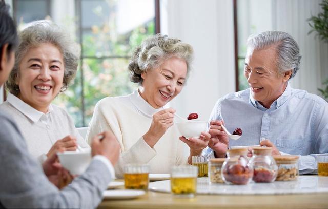 百歲老人血管年齡只有60歲,長壽的秘訣並不難,這2件事很關鍵