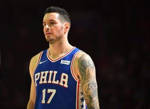 jj-雷迪克 突发！NBA顶级射手雷迪克宣布退役，却惹得中国球迷拍手叫好
