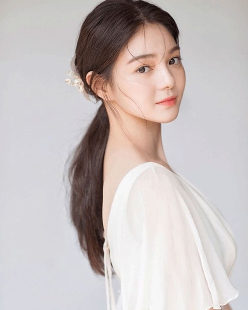 淡颜系女性如何化妆?"教科书式"解析