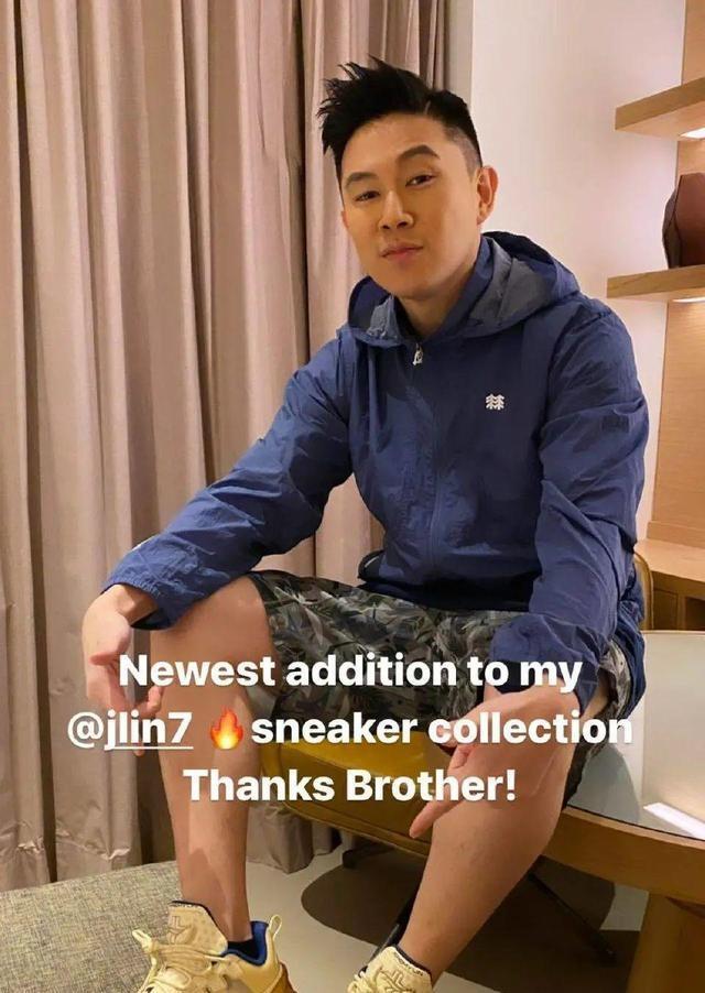 林书豪的教练josh范还上脚过一双黑白配色,林书豪二代未来的配色玩法