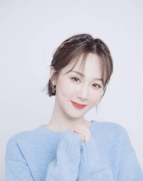 90后女星排行榜_当前最美又人气最热闹的90后女艺人,15位最美小花,个个似仙女!