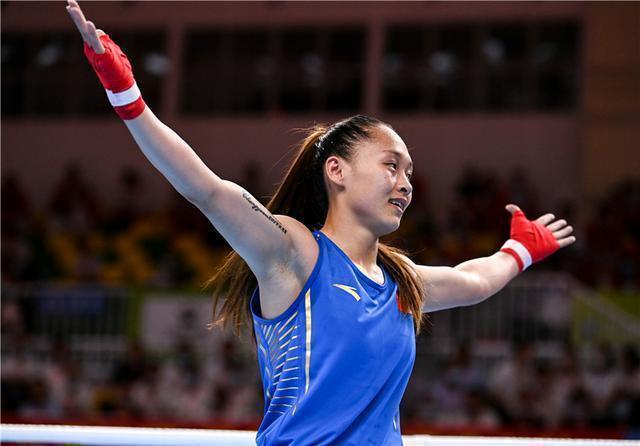 在下午举行的女子51公斤级决赛中,石家庄姑娘常园5比0击败福建选手吴