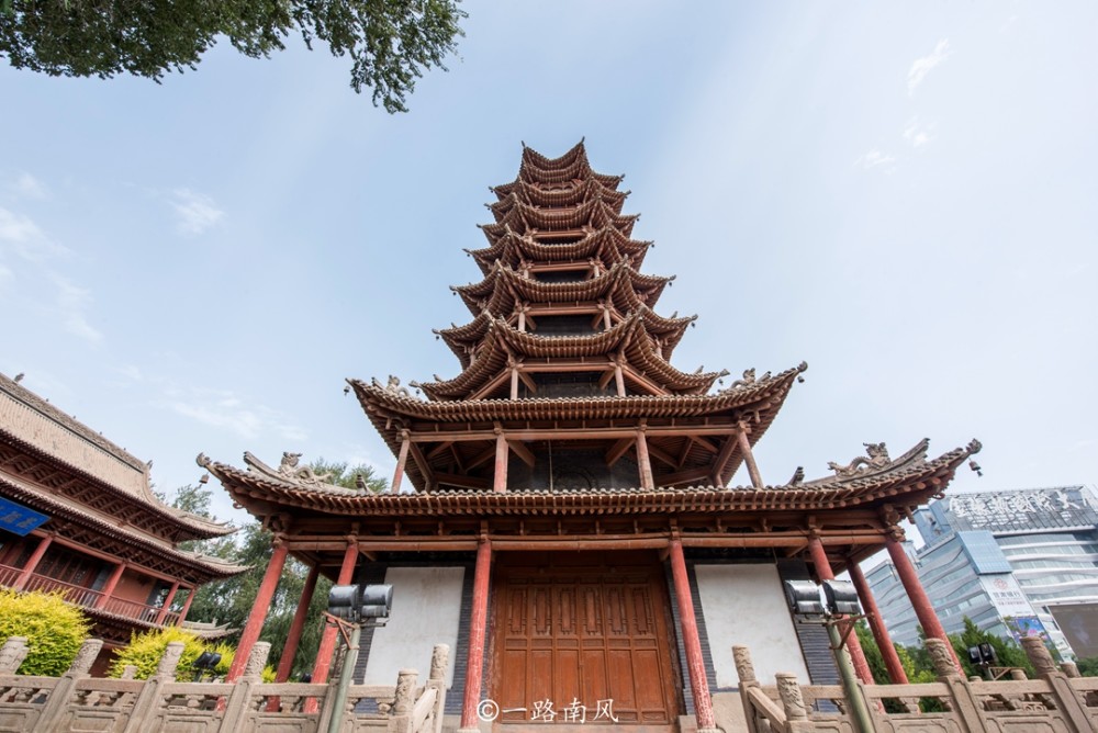 甘肃千年木塔寺,全塔没有用到一钉一铆,至今无人知道始建年份_腾讯