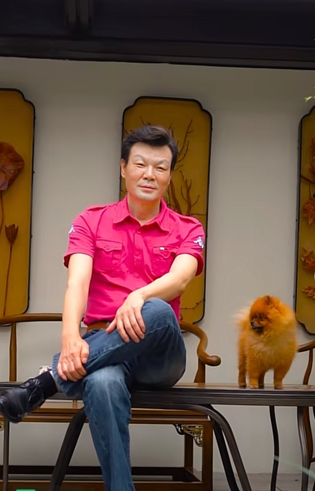 被称为内地吴宗宪的李彬,因患重病淡出荧幕,在医院过中秋被心疼