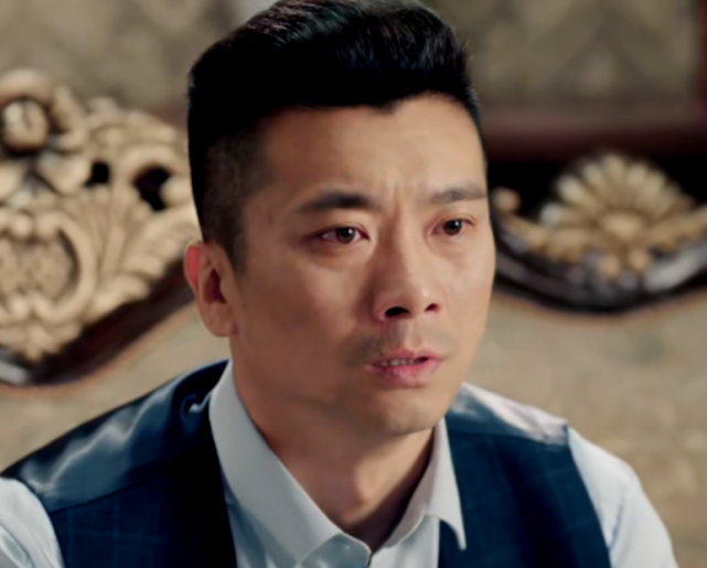而比起男主,反倒是男二江毓忱更像是传统的主角,他本是前东北王的儿子