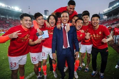 李铁 世界杯出线有戏？恒大许家印再送中国男足惊喜，李铁这次彻底安心了