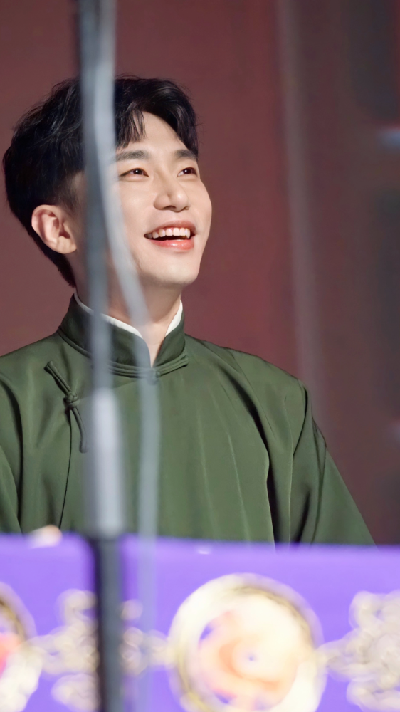 德云何九华高清精致头像壁纸