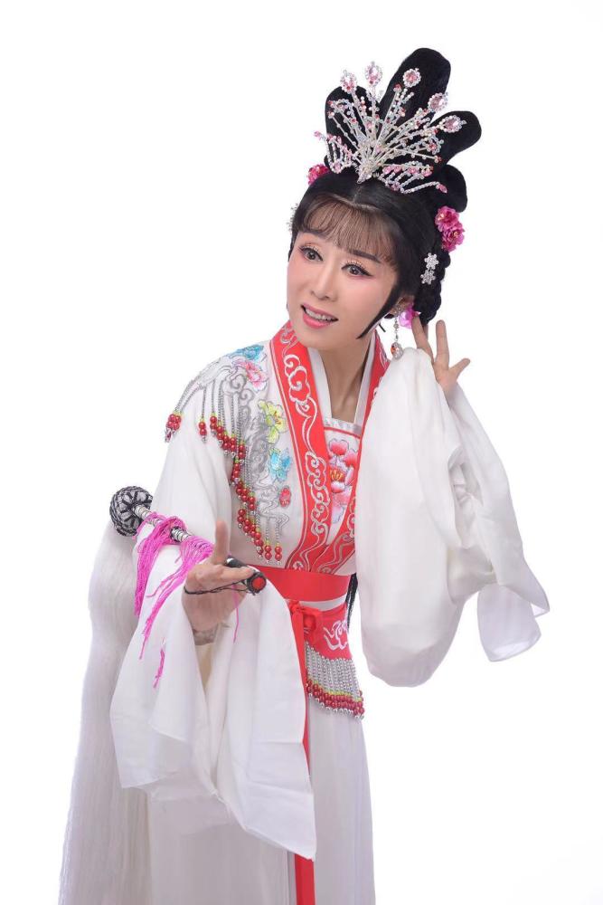 黄梅戏大师吴琼发起合唱天仙配挑战黑粉们谩骂唱得没小潘潘好没小潘潘