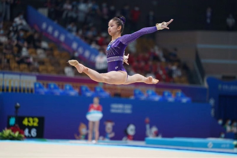 罗蕊的自由操表演.