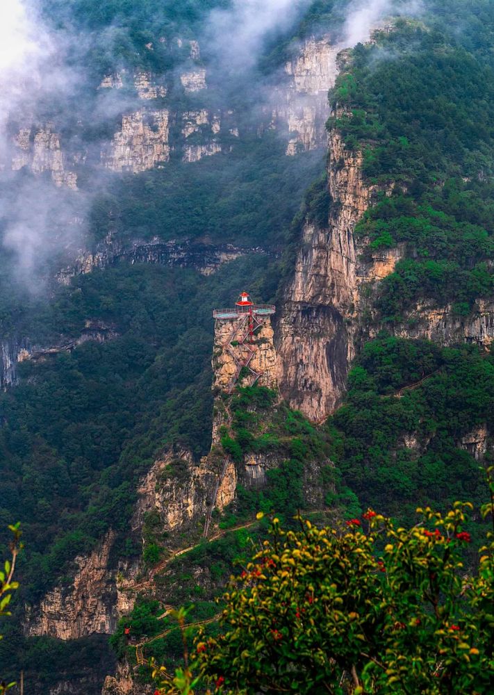 壮美太行天脊山