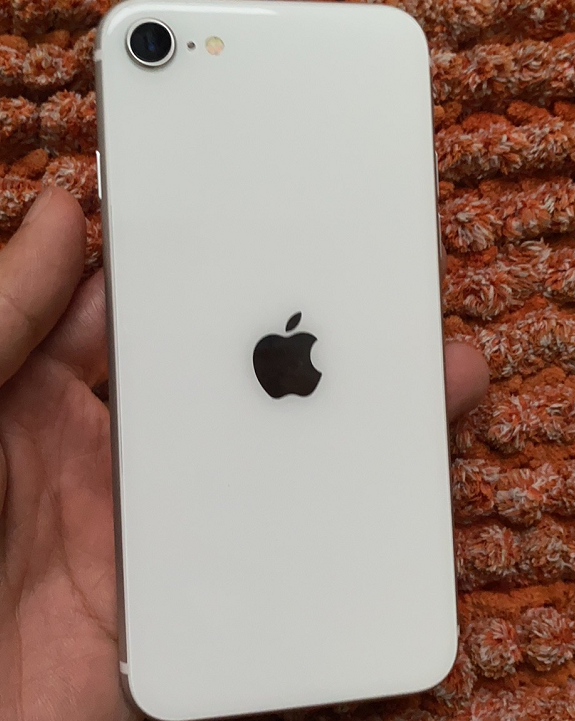 你买的原装iphone可能是翻新机来看看这台原装iphone