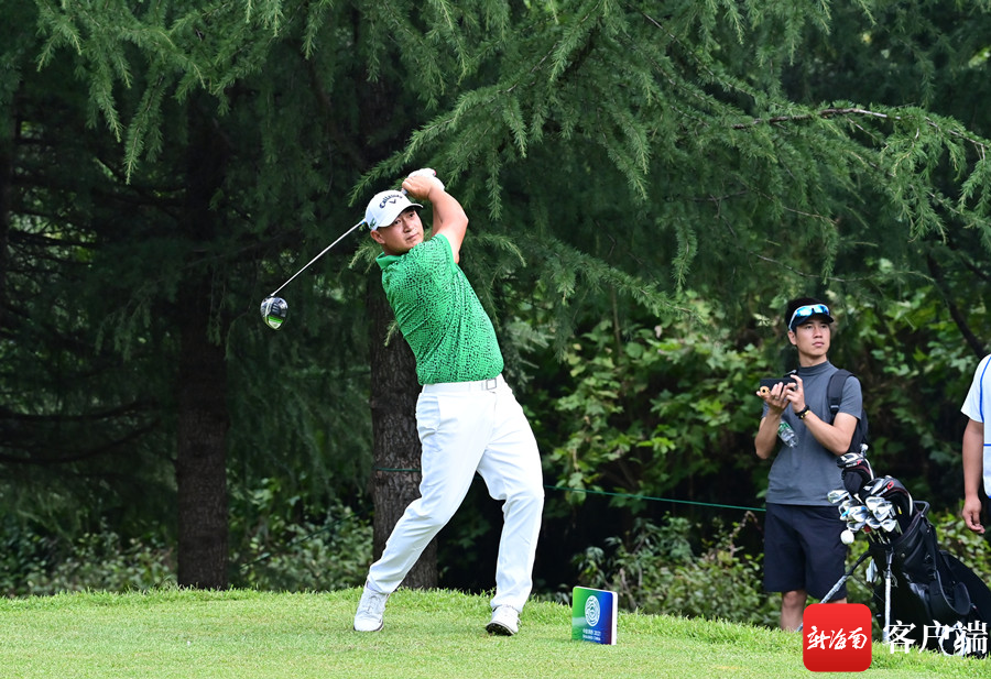全运会高尔夫第二个比赛日海南奥运选手袁也淳暂列个人赛第一