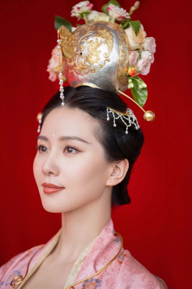 壁纸 刘诗诗 古装美人 端庄大气 组图 刘诗诗 壁纸 央视中秋晚会 井柏然