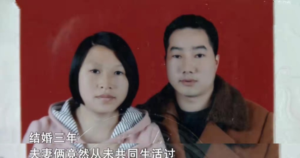 唐云云并没有尽到做妻子应尽的责任,而无法感知到妻子爱意的周密,也