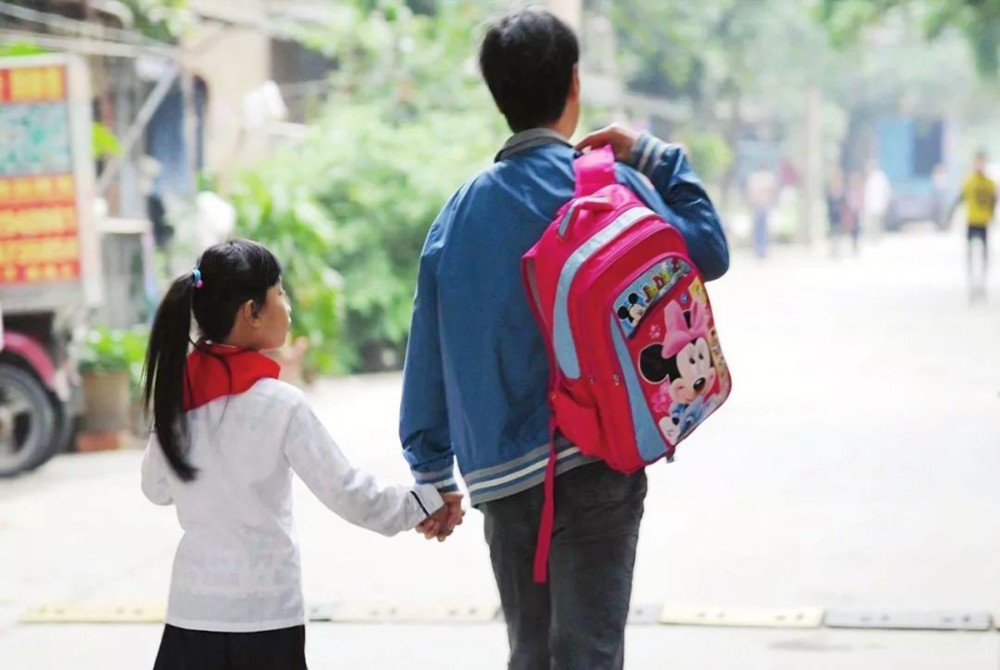 课后延迟服务"上线"20天以来,家长却大发牢骚:有三点很难接受