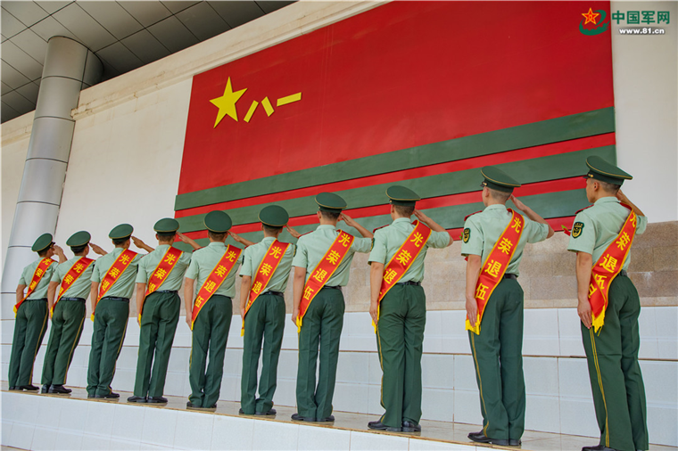 武警退伍军人图片大全图片