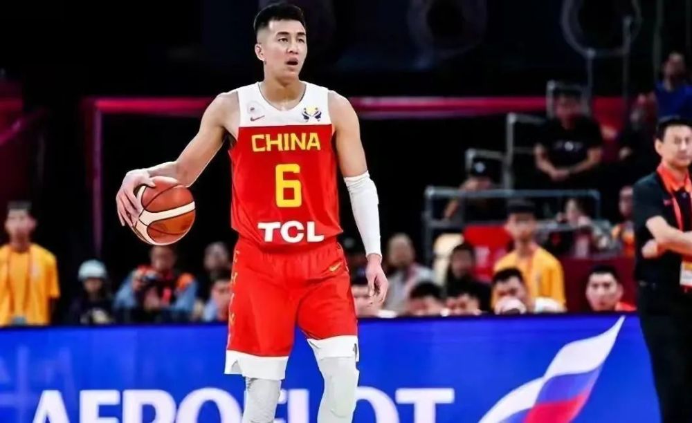 胡明轩 CBA中5位超级后卫，郭艾伦力压群雄，赵睿口碑逆转，胡明轩上榜