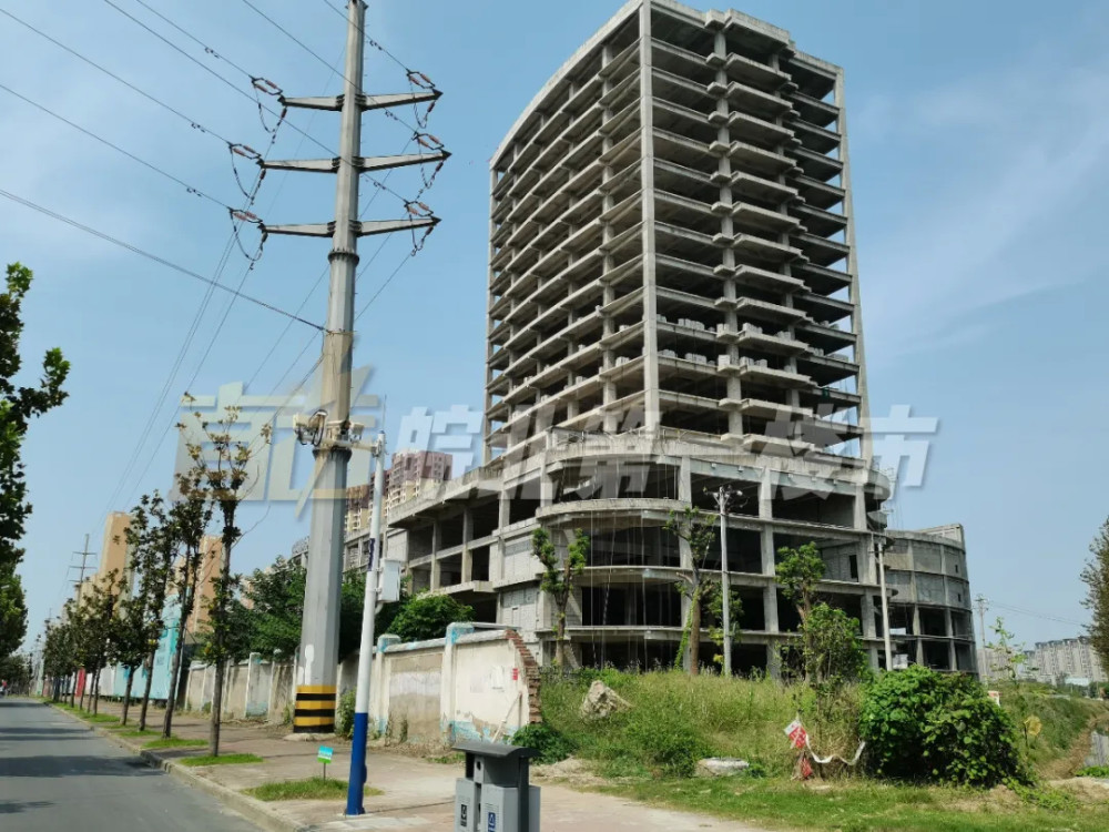 阜阳最惨拿地5年多商业住宅全烂尾