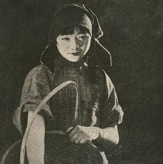 中国史上第一个影后,嫌贫爱富却惨遭抛弃,沦落街头靠乞讨度日|张织云