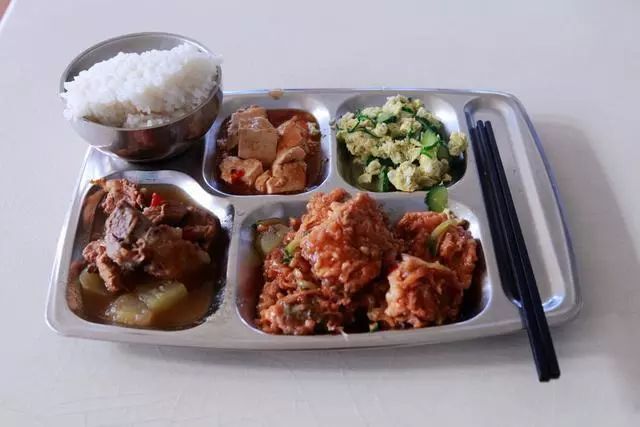 中国飞行员吃什么样的伙食