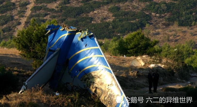 现实版幽灵航班飞机空中自动盘旋4小时121名乘客全遇难