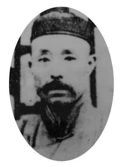 人物简介张伯英(1871-1949),字勺圃,一字少溥,谱名启让,别署云龙山民