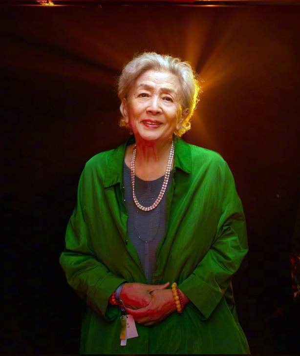 22位老艺术家近照平均年龄近90岁真正的年轻不在脸上而是在心里