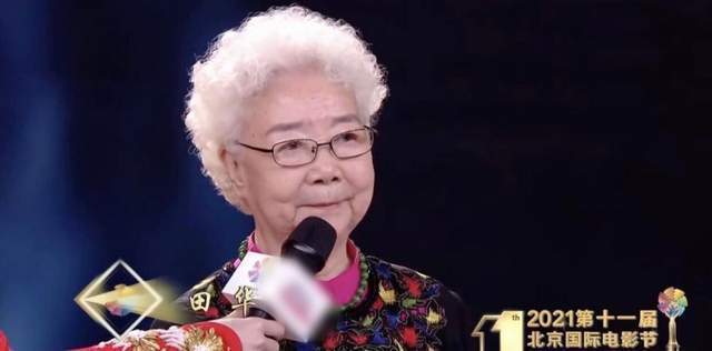 22位老艺术家近照平均年龄近90岁真正的年轻不在脸上而是在心里