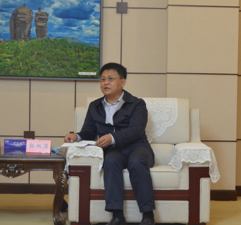 承德市领导会见奥运冠军杨皓然