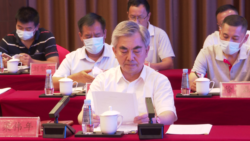 省人大常委会党组副书记副主任梁伟年来我县调研乡村振兴工作