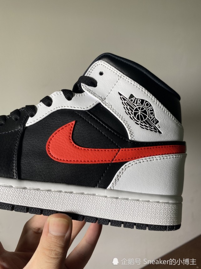 aj1mid红钩 熊猫开箱测评!